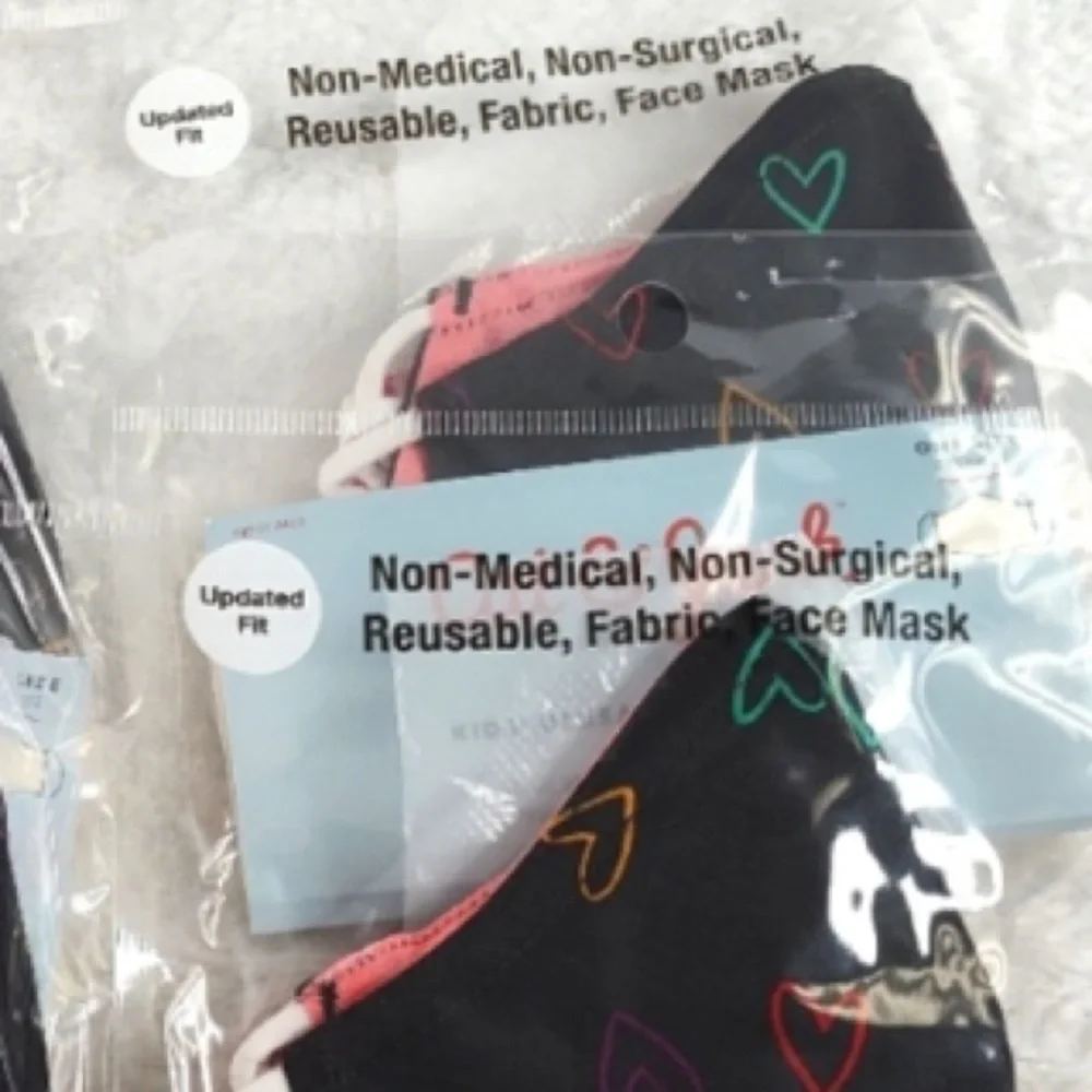 Cat & Jack Reusable Face Masks - Black with Hearts  and Coral - Pink - 4 Packs